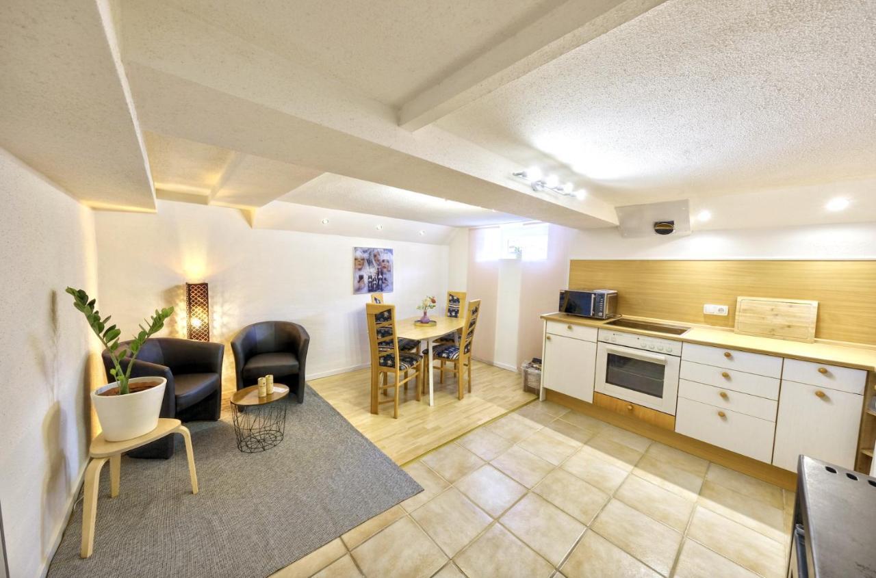 2 Zimmer I Kueche I Smarttv I Klima I Parkplatz I 3 Bed I Wlan Tacherting Bagian luar foto
